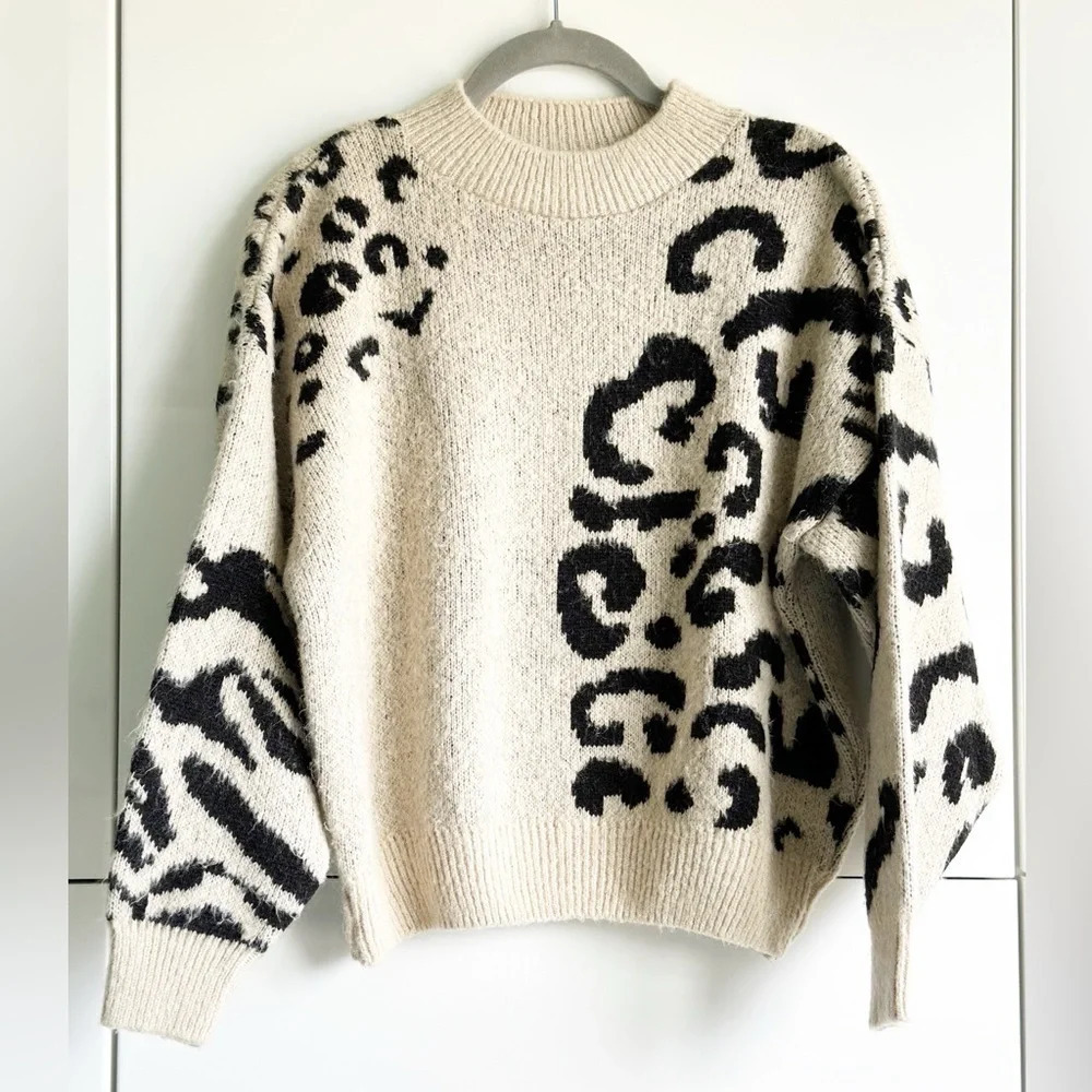 Topshop Sweater Leopard Print Size XS Mock Neck Long Sleeve Black Tan